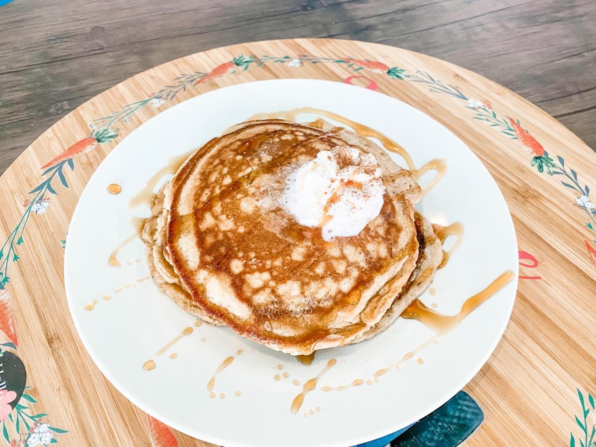 Bed & Breakfast Island Girl + Los Angeles